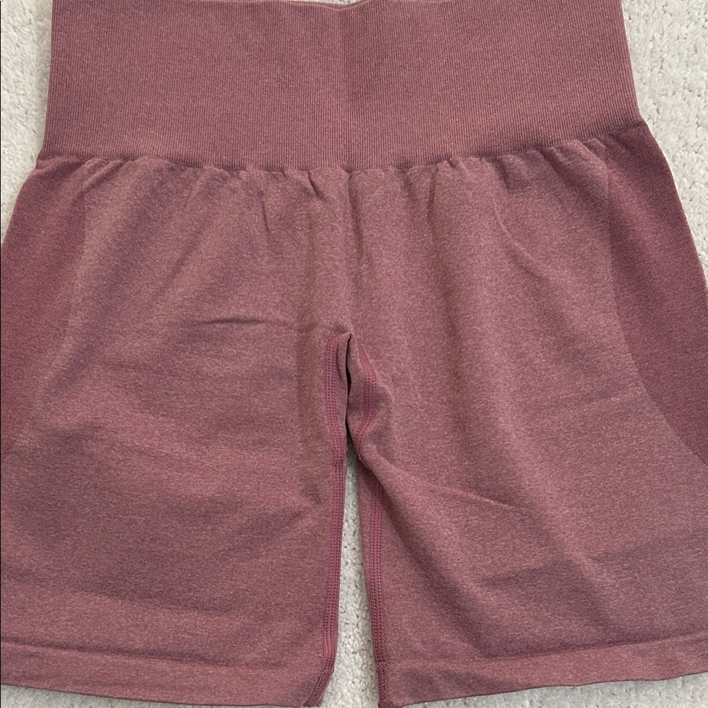 NVGTN Booty Contour Seamless Workout biker’s shorts